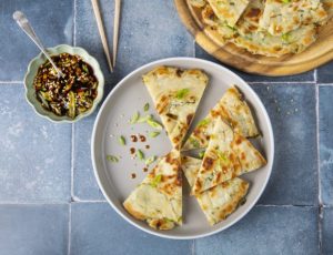 spring-onion-pancakes-with-soy-dipping-sauce-600x450-2