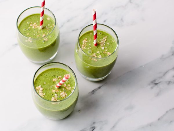 Morning-apple-kale-and-oat-smoothie-5-scaled