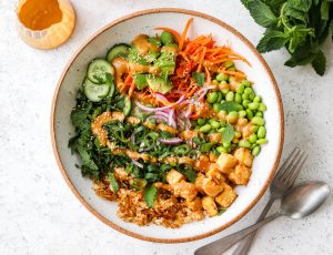 Maple Sesame Tofu Crispy Rice Salad